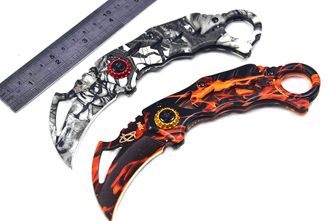 Dao Karambit X64 Xăm Mình