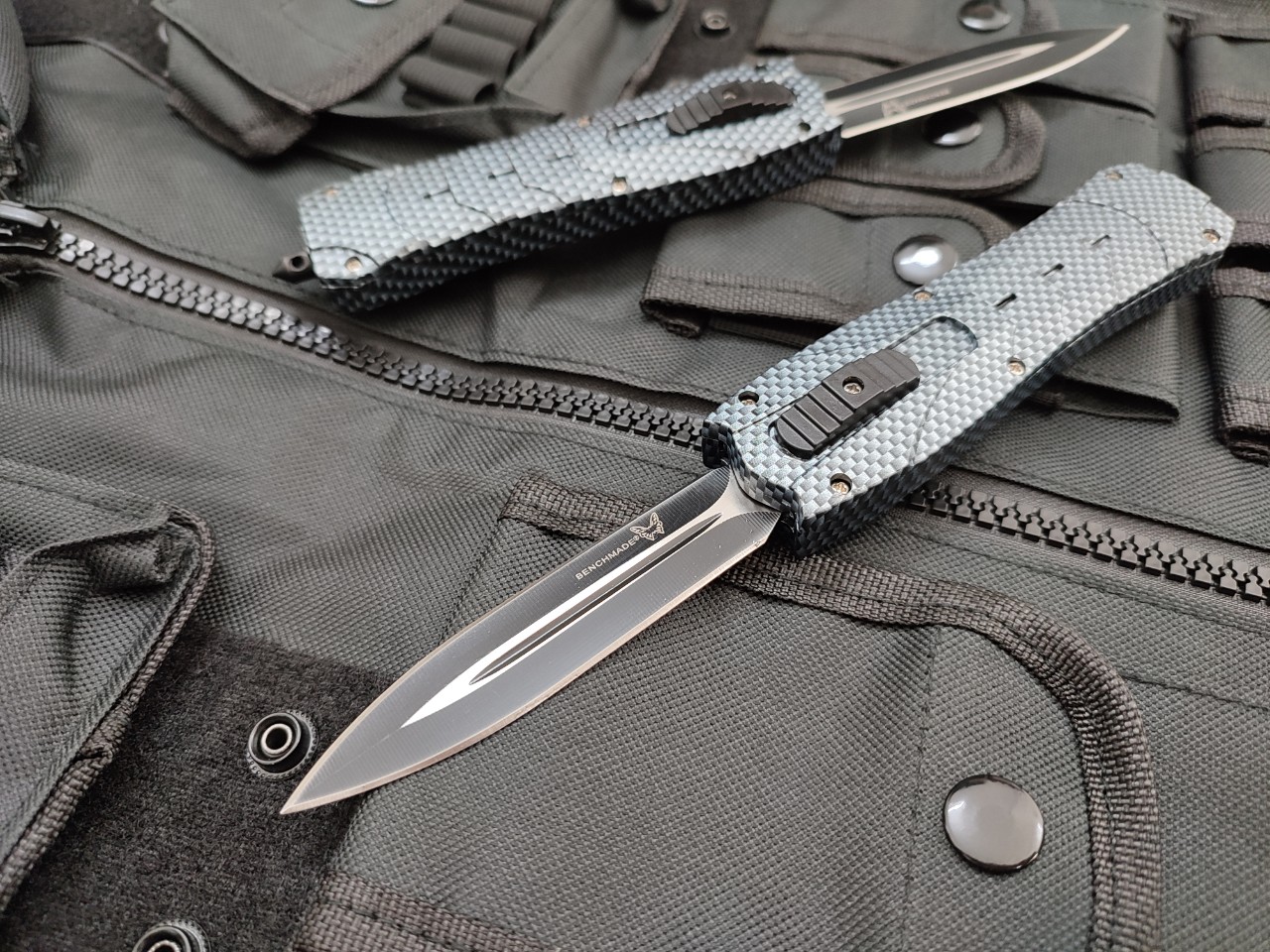 Dao Bấm Tự Động Benchmade USA Giá Rẻ